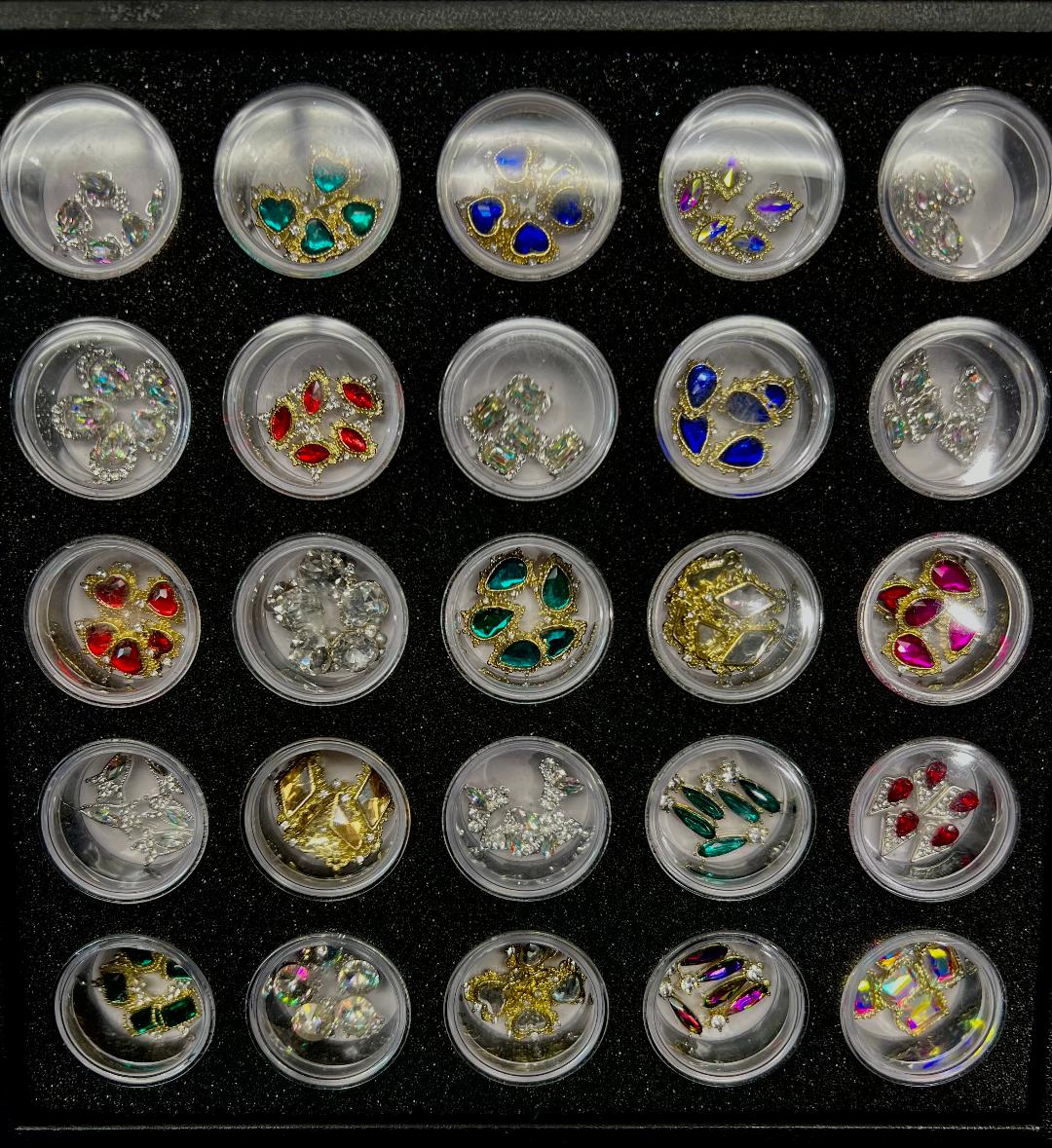 YN Sparkle and Shine Nail Jewels 125pc Charm Tray