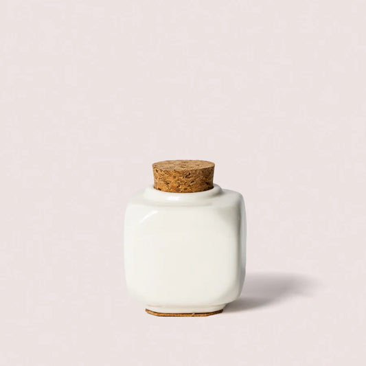 YN Ceramic White Dappen Dish w/Cork